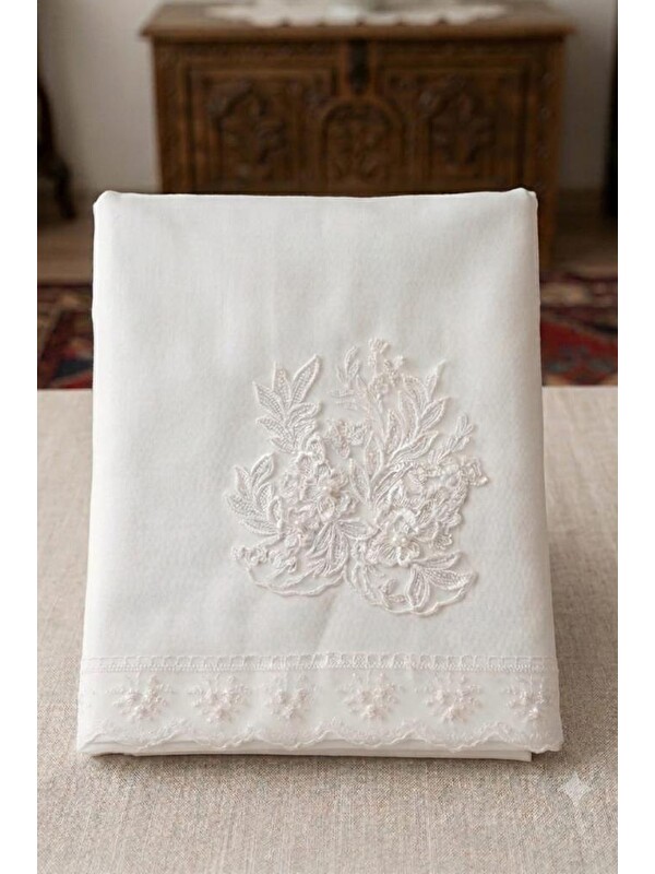 Çeyiz Diyarı Seval Saten Lüks Nişan Bohçası 90x90 cm Krem
