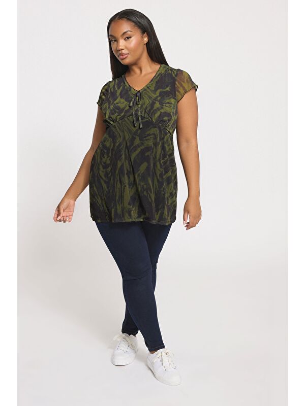 Stil Diva Büyük Beden Kısa Kollu V Yaka Astarlı Transparan T-shirt 304315