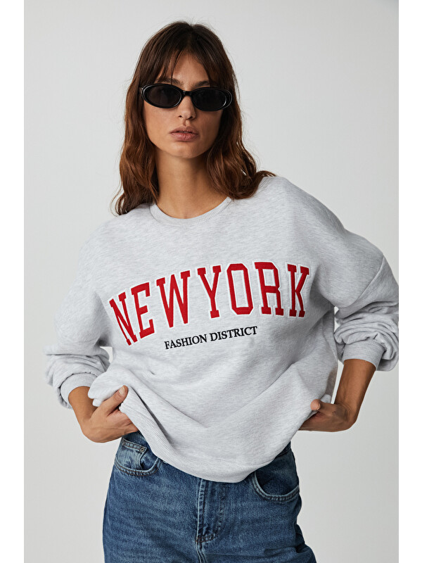 ETHIQUET JORDIN Kadın Uzun Kollu Yuvarlak Yaka Önü Aplike Nakışlı Düşük Omuz Oversize GRİ MELANJ Sweatshirt