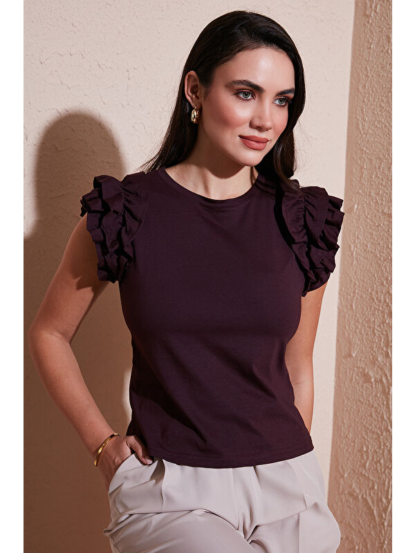Lela Pamuklu Kolları Fırfırlı Slim Fit Bisiklet Yaka Kadın T Shirt 5864500