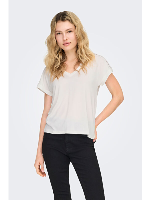 Only Onlfree Modal Regular Fit V Yaka Kadın T Shirt 15369294
