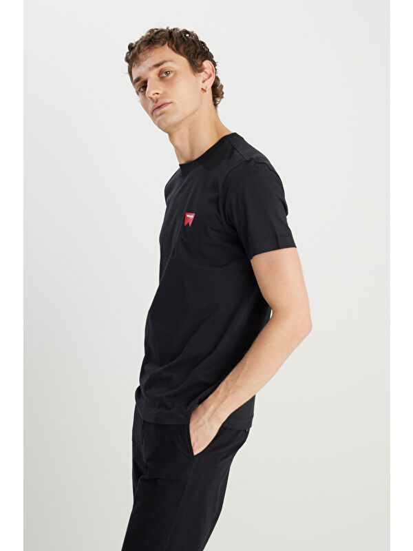 Wrangler %100 Pamuk Regular Fit Minimal Logo Siyah Tişört