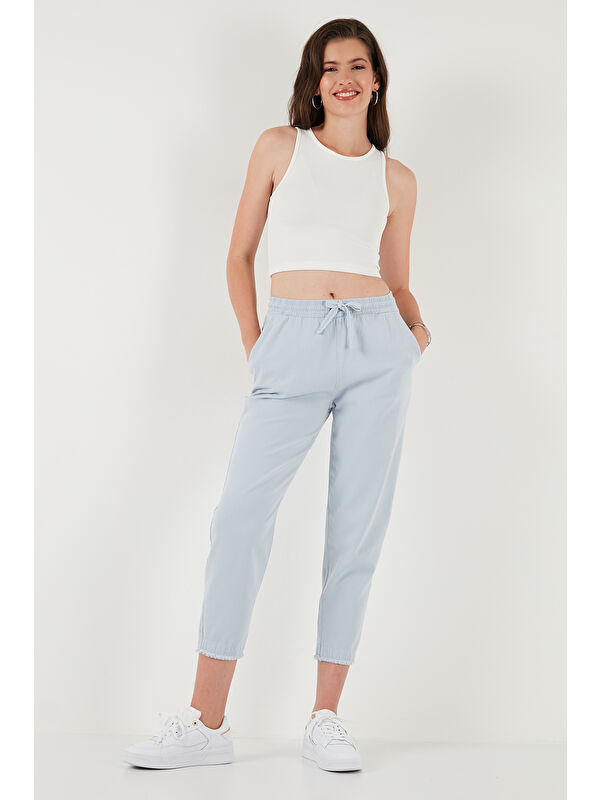 Lela Pamuklu Normal Bel Regular Fit Düz Paça Kadın Pantolon 668YP42282S4
