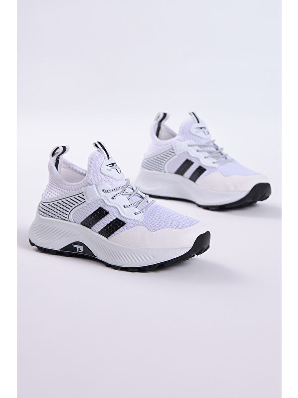 Tonny Black Beyaz Tonny Black Rahat Kalip Çocuk Unisex Nefes Alabilen Kumaş Bağcıklı Sneaker