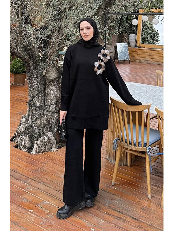 Lamelif Aksesuarlı Triko Takım Siyah