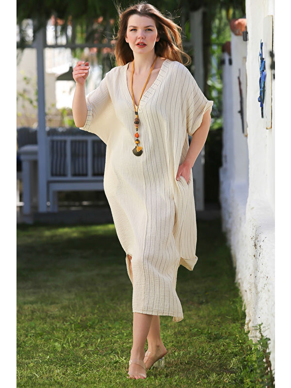 Chiccy Krem V Yaka Kısa Kol Yıkamalı Yırtmaçlı Casual Müslin Oversize Dokuma Elbise 125 76