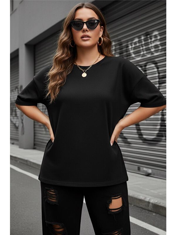 Oksit Mily Kadın Büyük Beden Battal Basic Bisiklet Yaka Pamuklu T-Shirt Rahat Kesim Unisex Sevgili Kombini