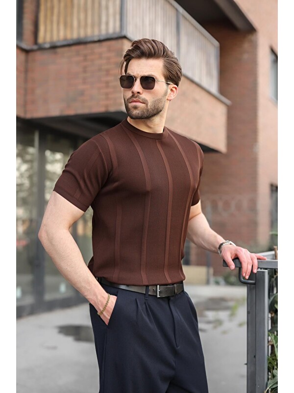 Madmext Kahverengi Regular Fit Bisiklet Yaka Fitilli Triko Erkek Tişört E7490
