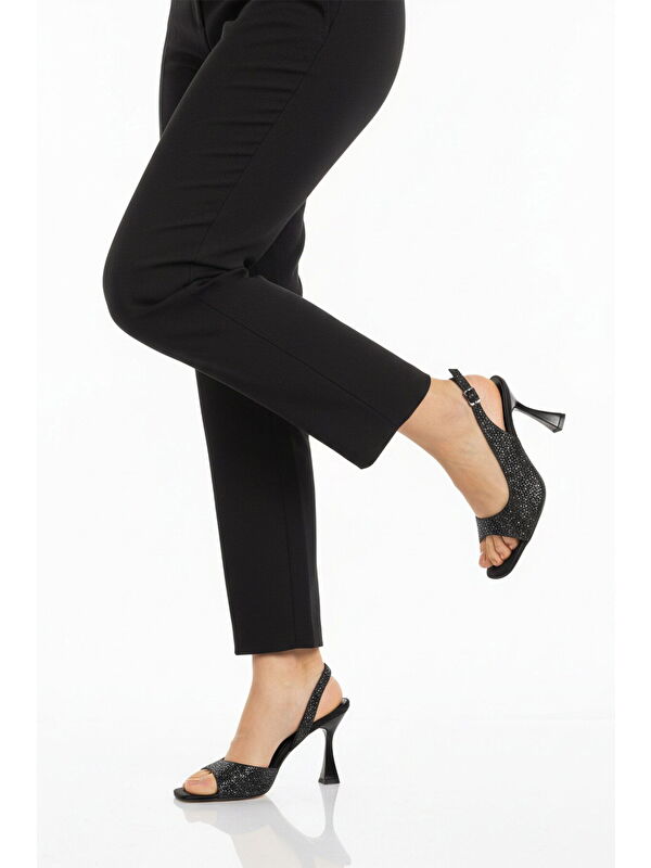 Ayakmod Siyah Ayakmod Saten İşlemeli Taş İnce Topuklu Kadın Abiye Ayakkabı 655500 Z