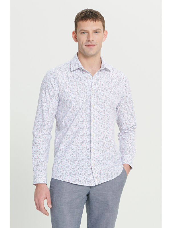 AC&Co / Altınyıldız Classics Erkek Beyaz Kırmızı Pamuklu Slim Fit Dar Kesim Klasik Yaka Baskılı Gömlek