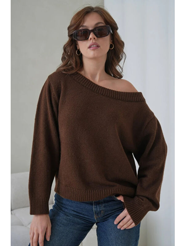 carla10 Asimetrik Yaka Oversize Triko Kazak