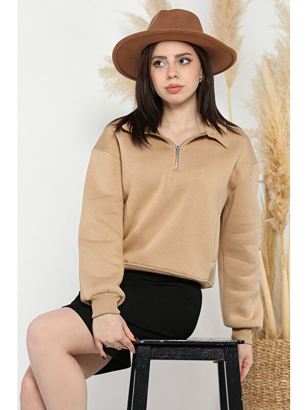 Gülseli Dik Yaka Yarım Fermuarlı Şardonlu Kadın Sweatshirt