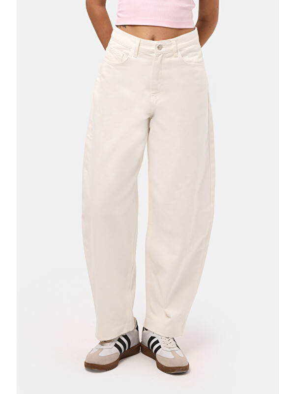 It's Basic Kadın Kırık Beyaz 7s6-101 High Rise Tapered Leg Fit Denim Jean