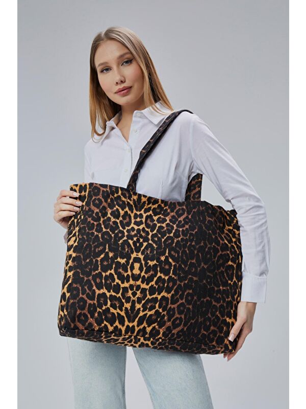 Bagg Geçişli Leopar Desen Büyük Boy Çanta