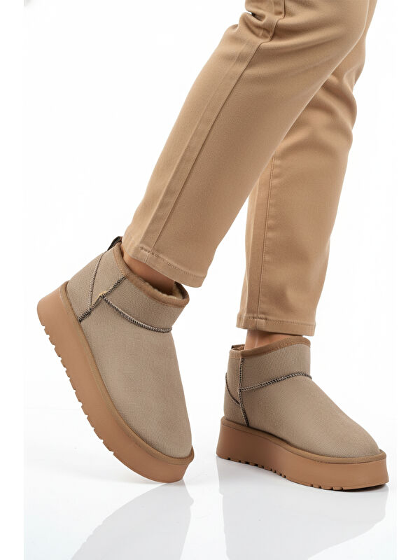 Ayakmod Kahverengi Ayakmod İçi Kürklü Soğuğa Dirençli Kadın Bot U-400 Z