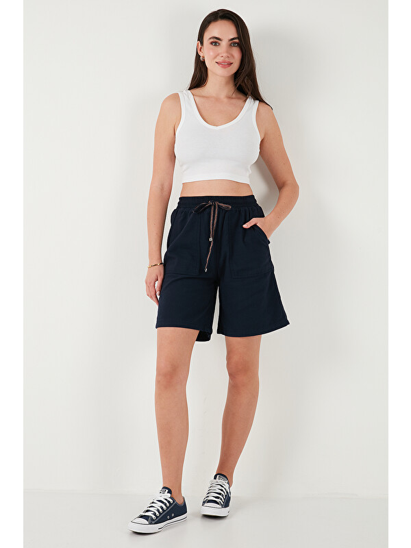 Lela Pamuklu Relaxed Fit Yüksek Bel Cepli Kadın Mini Şort 668YP5384