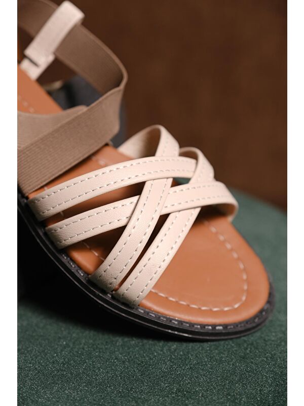 Liqqa Çapraz Deri Detaylı Lastikli Kadın Sandalet - Görsel 5