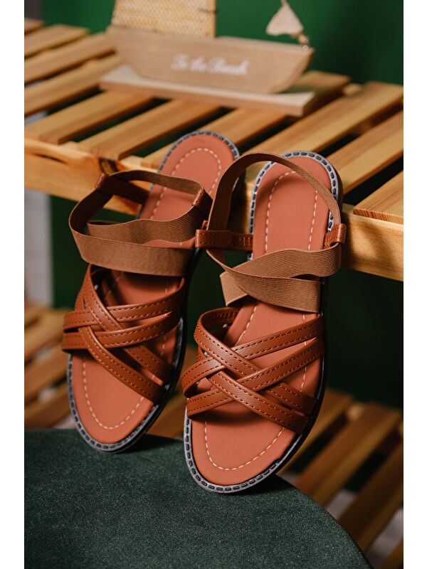 Liqqa Çapraz Deri Detaylı Lastikli Kadın Sandalet - Görsel 2