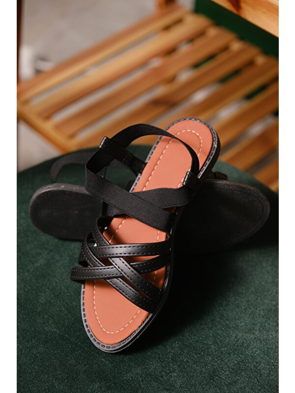 Liqqa Çapraz Deri Detaylı Lastikli Kadın Sandalet - Görsel 5