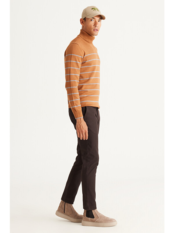 Altınyıldız Classics Erkek Kahverengi Slim Fit Dar Kesim Pamuklu Esnek Rahat Armürlü Pantolon