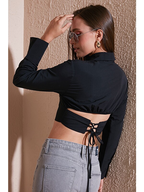 Lela Fitted Fit Pamuklu Korse Detaylı Uzun Kollu Crop Gömlek 611GO00376
