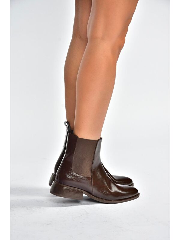 Kahverengi Kadın Bot V312367309 - Görsel 4