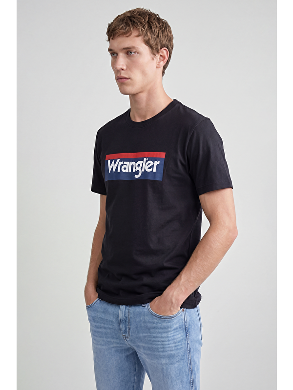 Wrangler %100 Pamuk Regular Fit Normal Kesim Bisiklet Yaka Logo Detaylı Tişört