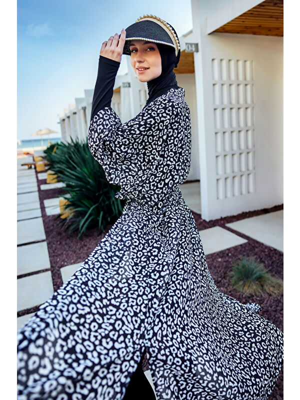 Remsa Mayo Remsa Tesettür Mayo Üzerine Tek Kaftan Kimono Pareo Beyaz RP036 Leopar