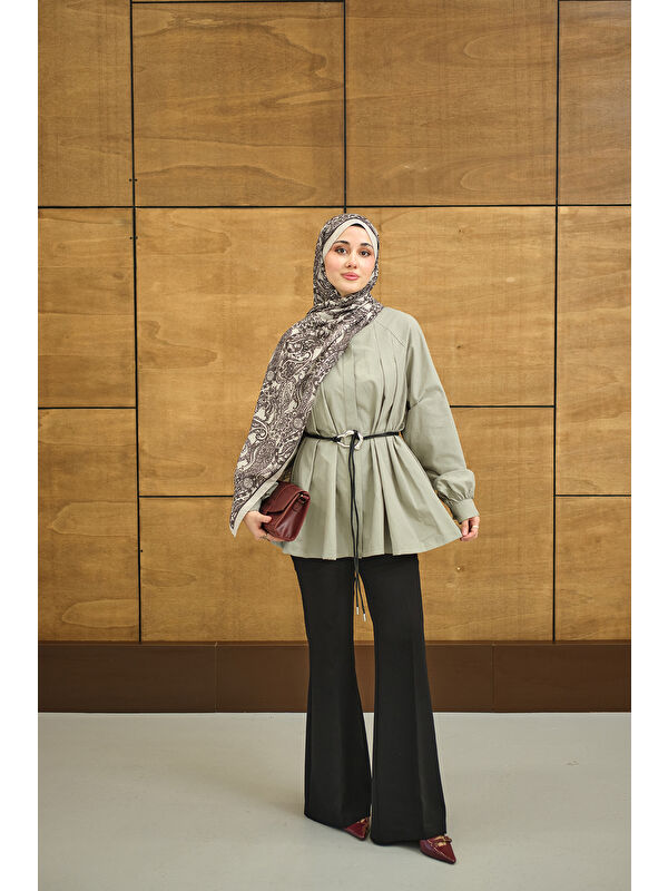Locco Moda Kadın Hakim Yaka Pile Detay Çiçek Düğmeli Deri İp Kemerli Regular Poplin Gömlek Küf Yeşil