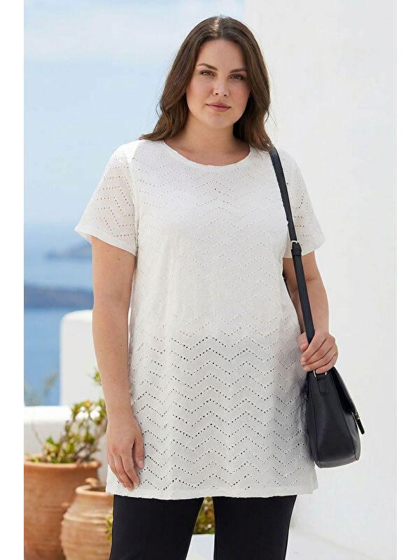 Stil Diva Büyük Beden Bisiklet Yaka Kısa Kollu Zikzak Desenli Astarsız Uzun T-shirt 303994