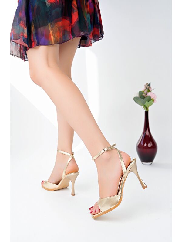 CHARLOT Bilekten Bağlamalı Kadın İnce Topuklu Ayakkabı - Görsel 6