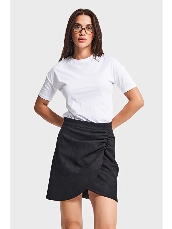 It's Basic Kadın Siyah Renk w5-1 Mini Boy Pileli Süet Yumuşak Kumaş Etek