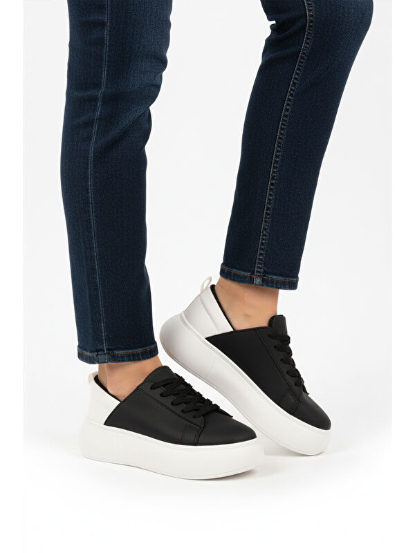 Ayakmod Siyah Beyaz Kalın Taban Bağcıklı Unisex Spor Ayakkabı OZ-03 Z