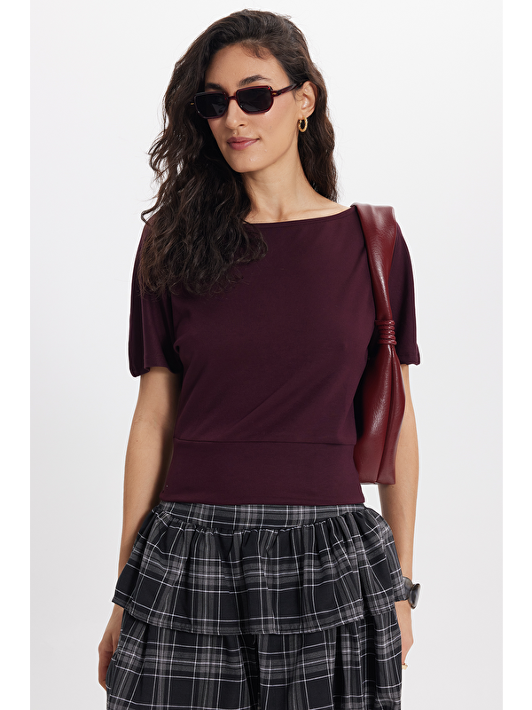 TUDORS Kadın Slim Fit Dar Kesim Kısa Kollu Kayık Yaka Mürdüm Tişört