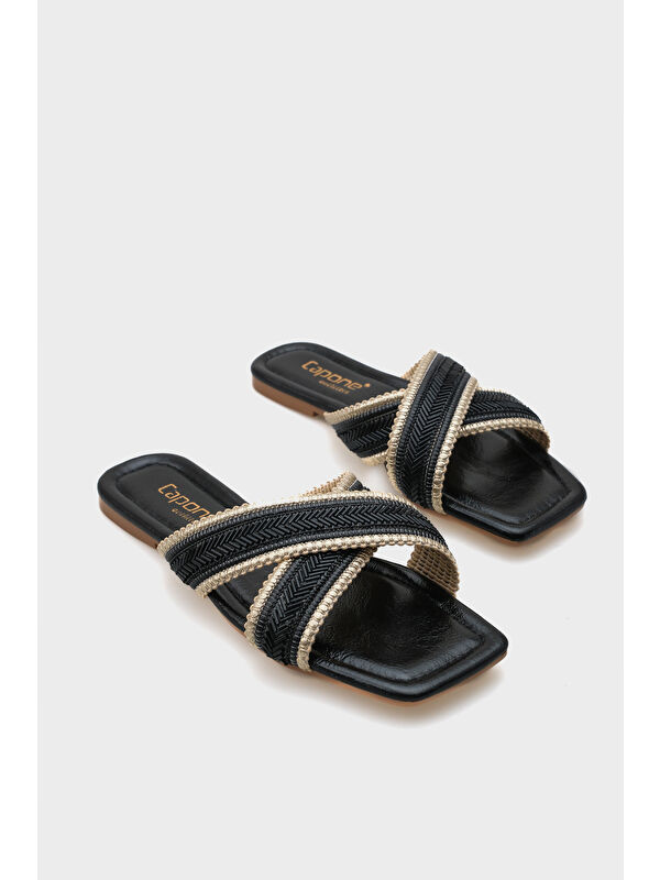 Capone Outfitters Ketty Parlak Küt Burunlu Çapraz Bantlı Kadın Terlik
