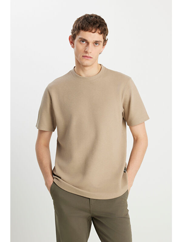 Wrangler Relaxed Fit Bisiklet Yaka Bej Dokulu Basic Tişört