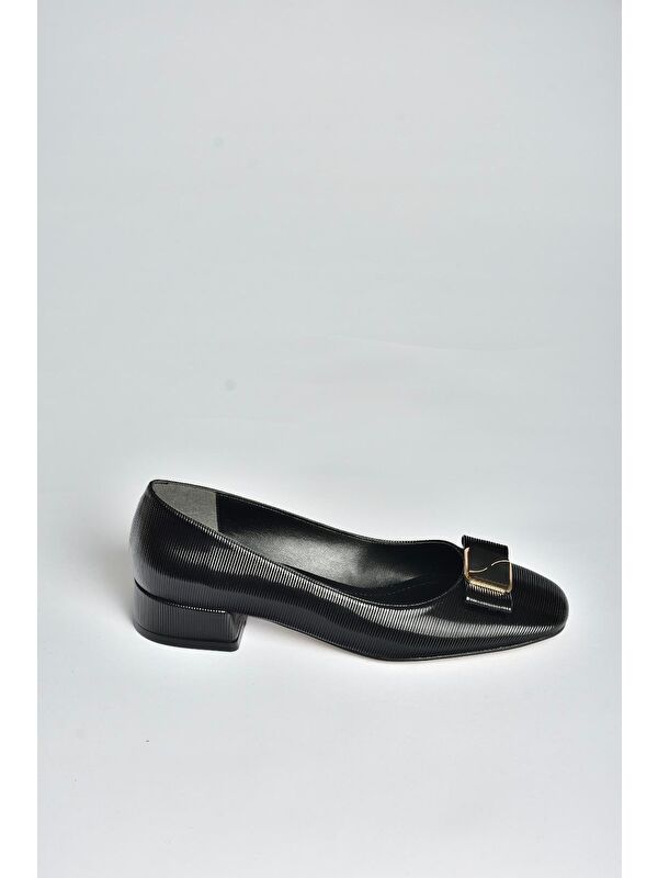 Fox Shoes Siyah Kadın Topuklu Ayakkabı V250641109