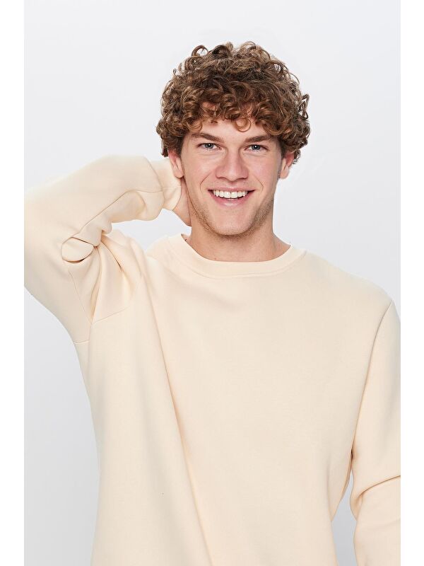 TUDORS Unisex Relax Fit Rahat Kesim Pamuklu Yumuşak Dokulu İçi Polarlı Bej Renk Bisiklet Yaka Sweatshirt