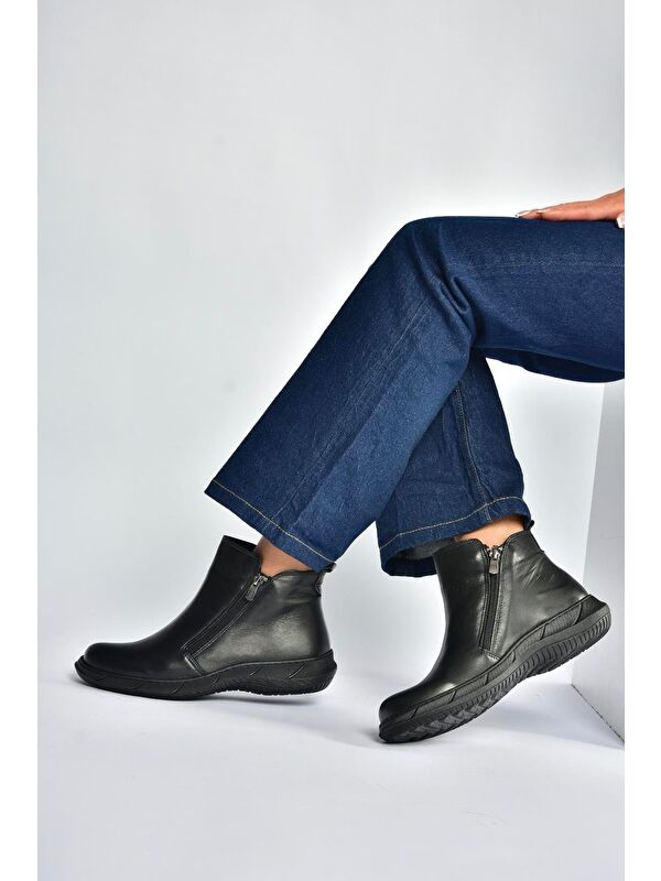 Siyah Kadın Bot V398577603 - Görsel 5