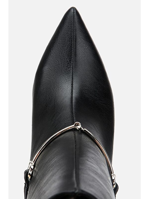 Yaya By Hotiç Kahverengi Yaya By Hotiç Yaya By Kadın Kemer Detaylı Tokalı Bilekte Topuklu Bot