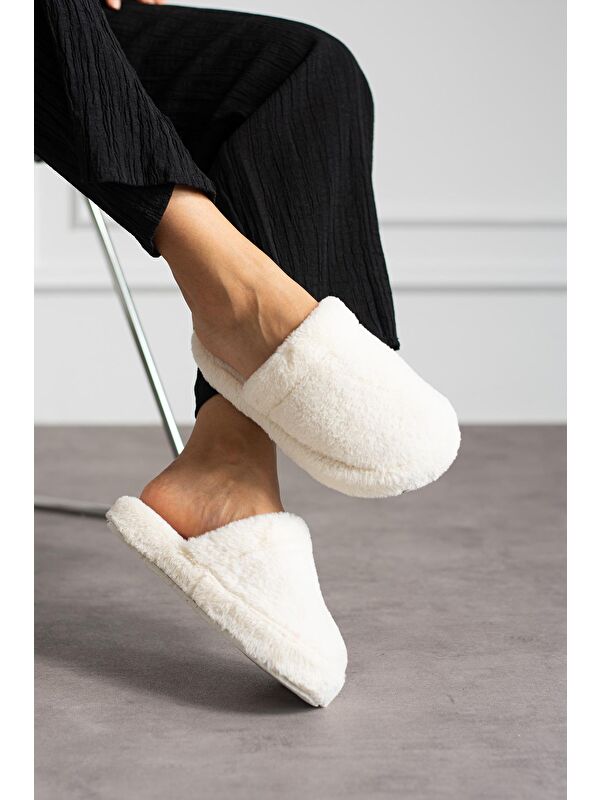 TÜYLÜ KAPALI Kadın Ev Terliği Kışlık Terlik Sessiz Taban - Görsel 3