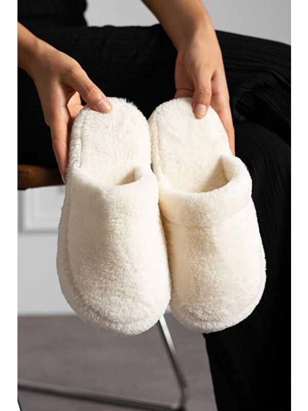 TÜYLÜ KAPALI Kadın Ev Terliği Kışlık Terlik Sessiz Taban - Görsel 4