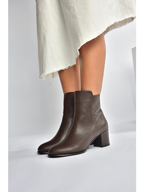 Kahverengi Kadın Bot V468581003 - Görsel 4