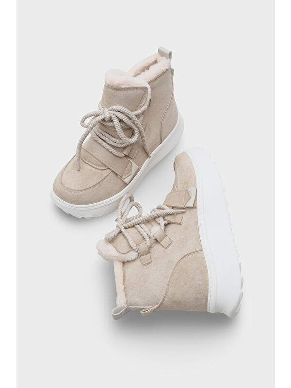 Agatha Kürklü Kadın Bot - Görsel 6