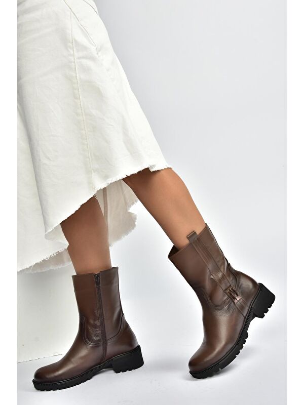 Kahverengi Kadın Bot V654070603 - Görsel 2