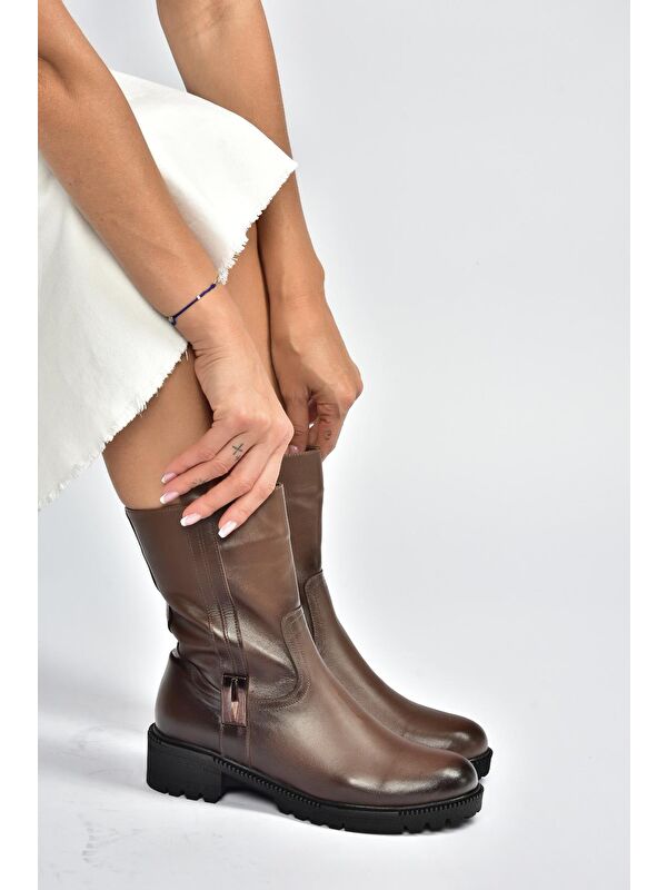 Kahverengi Kadın Bot V654070603 - Görsel 4