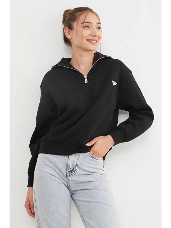 Fullamoda 3 İplik Üçgen Metal Armalı Sweatshirt