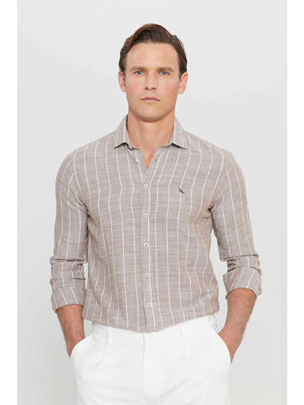 Altınyıldız Classics Erkek Vizon-Beyaz %100 Pamuk Oxford Slim Fit Dar Kesim Klaisk Yaka Çizgili Gömlek