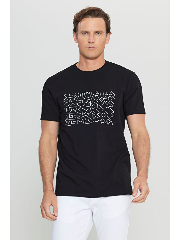 Altınyıldız Classics Erkek Siyah Pamuklu Slim Fit Dar Kesim Bisiklet Yaka Baskılı Esnek Tişört
