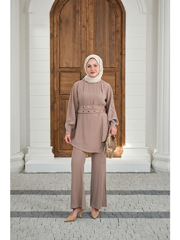Locco Moda Kadın Gold Çıtçıt Kemerli Pantolonlu Takım Taş